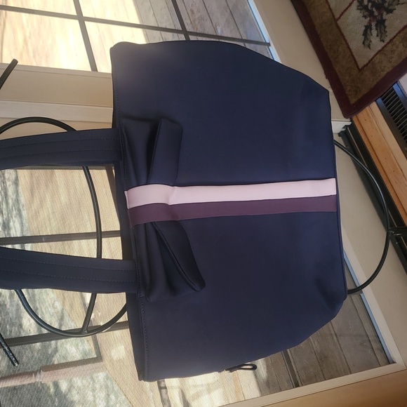 Stella & Dot Elegant Navy and Pink/Purple Bow Big Zippered Many Pockets Tote Bag - Picture 2 of 10